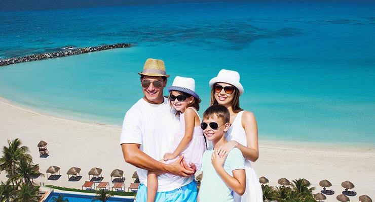 WINTER IS BETTER WHEN YOU TRAVEL! Krystal Grand® Cancún All Inclusive WINTER IS BETTER WHEN YOU TRAVEL! Krystal Grand® Cancún All Inclusive