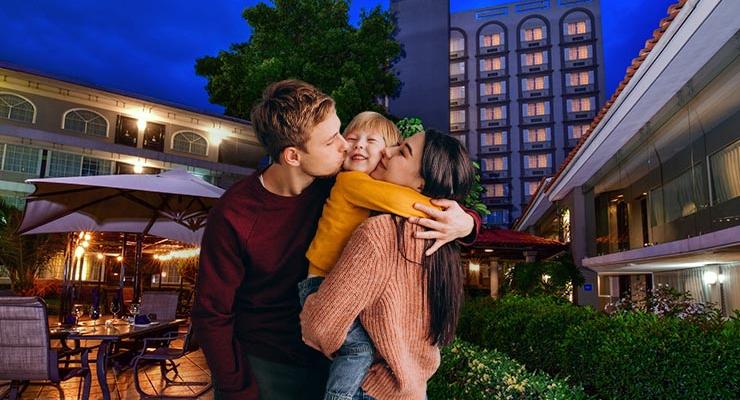 WINTER IS BETTER WHEN YOU TRAVEL! Krystal® Satélite María Bárbara Mexico City WINTER IS BETTER WHEN YOU TRAVEL! Krystal® Satélite María Bárbara Mexico City