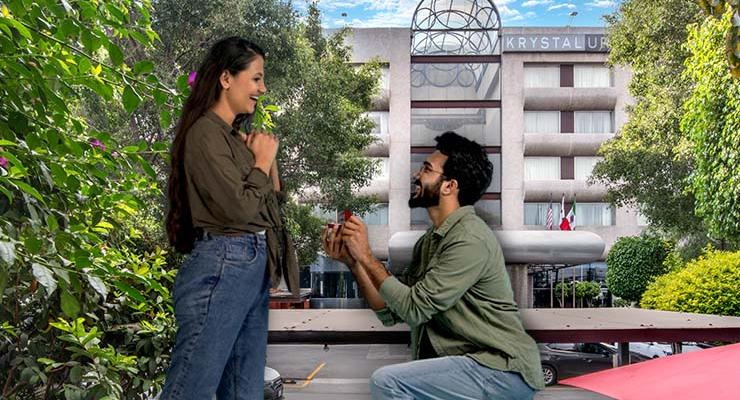 The perfect plan to celebrate. Krystal Urban® Aeropuerto Ciudad de México Mexico City The perfect plan to celebrate. Krystal Urban® Aeropuerto Ciudad de México Mexico City