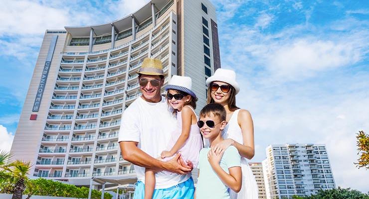 WINTER IS BETTER WHEN YOU TRAVEL! Krystal Urban® Cancún & Beach Club WINTER IS BETTER WHEN YOU TRAVEL! Krystal Urban® Cancún & Beach Club