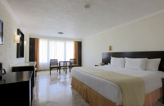 Standard Krystal Cancún Hotel - 
