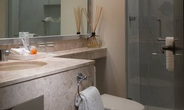Bathroom Krystal Monterrey Hotel - 