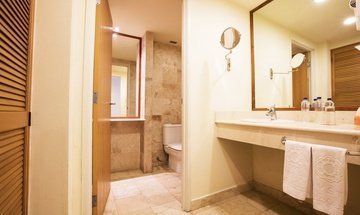 Bathroom Krystal Puerto Vallarta Hotel - 