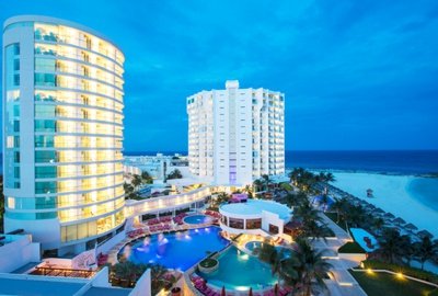  Krystal Altitude Cancún Hotel - 