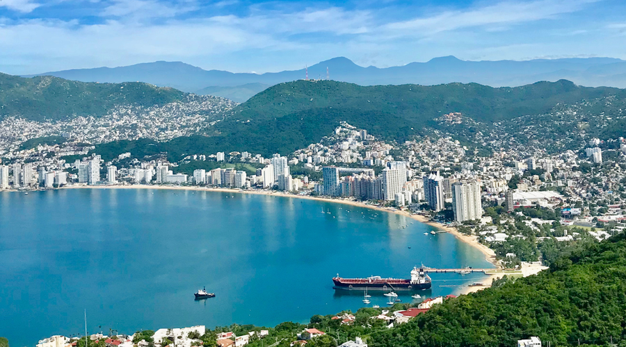 MEXICAN INDEPENDENCE DAY IN ACAPULCO: WHERE TO CELEBRATE “EL GRITO” AND WHERE TO STAY Krystal Hotels & Resorts MEXICAN INDEPENDENCE DAY IN ACAPULCO: WHERE TO CELEBRATE “EL GRITO” AND WHERE TO STAY Krystal Hotels & Resorts
