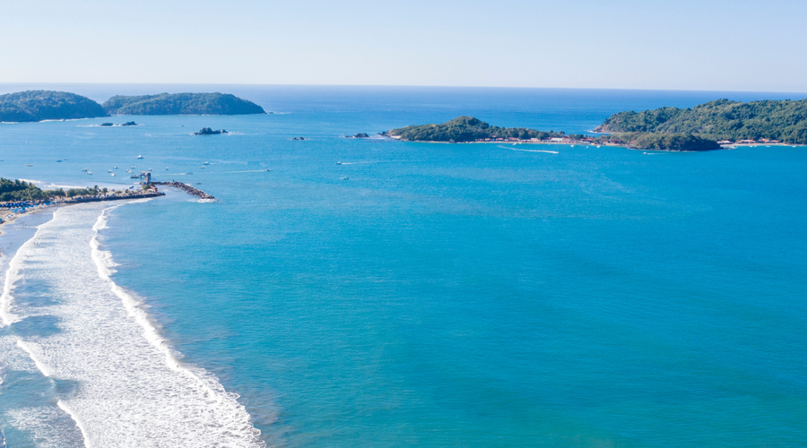 MEXICAN INDEPENDENCE DAY IN IXTAPA: WHERE TO CELEBRATE “EL GRITO” AND WHERE TO STAY Krystal Hotels & Resorts MEXICAN INDEPENDENCE DAY IN IXTAPA: WHERE TO CELEBRATE “EL GRITO” AND WHERE TO STAY Krystal Hotels & Resorts