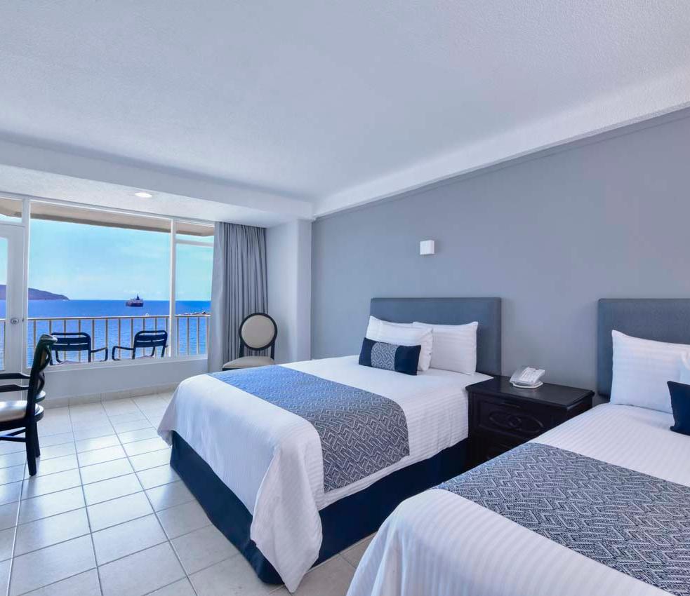 Krystal® Beach Acapulco Krystal® Beach Acapulco