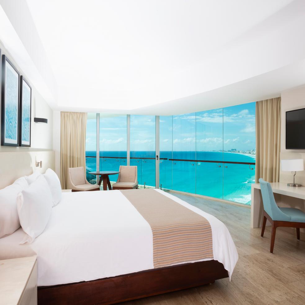 Krystal Grand® Cancún All Inclusive Krystal Grand® Cancún All Inclusive