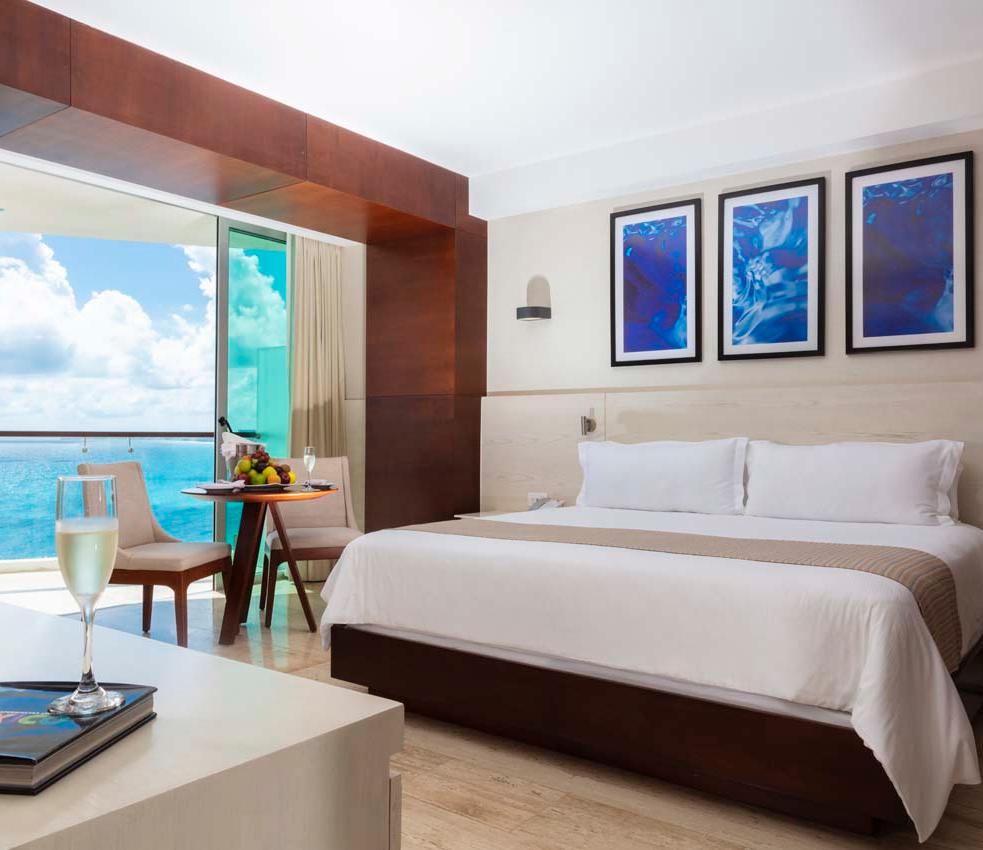 Krystal Grand® Cancún All Inclusive Krystal Grand® Cancún All Inclusive