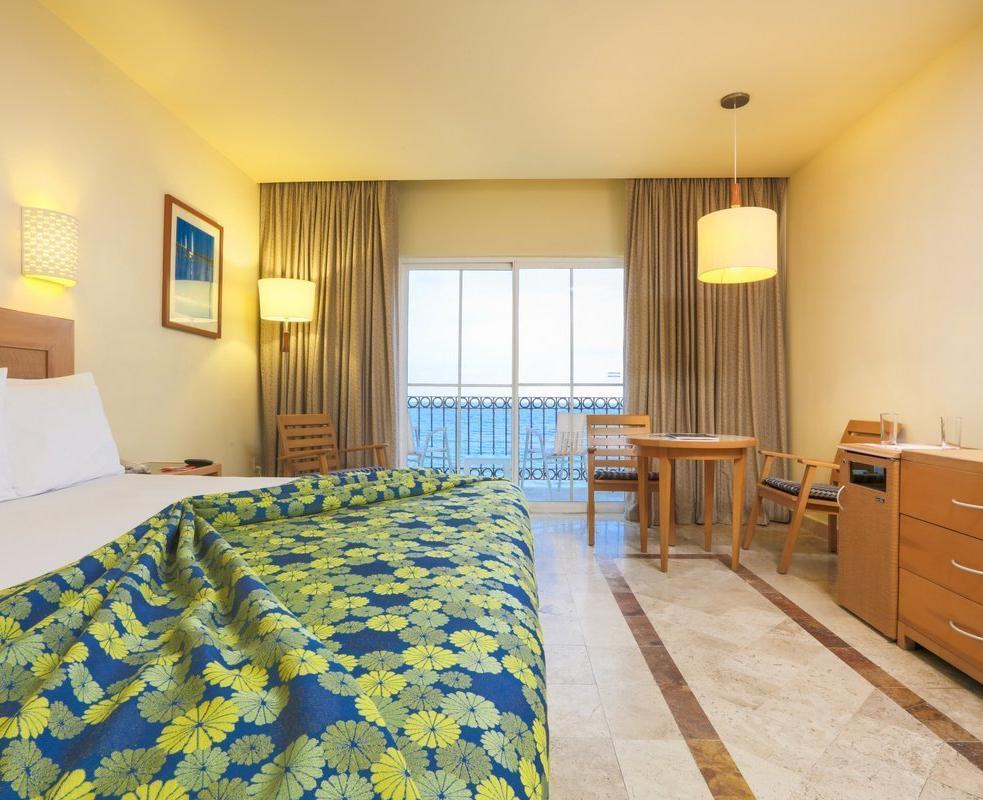 Krystal® Puerto Vallarta Krystal® Puerto Vallarta