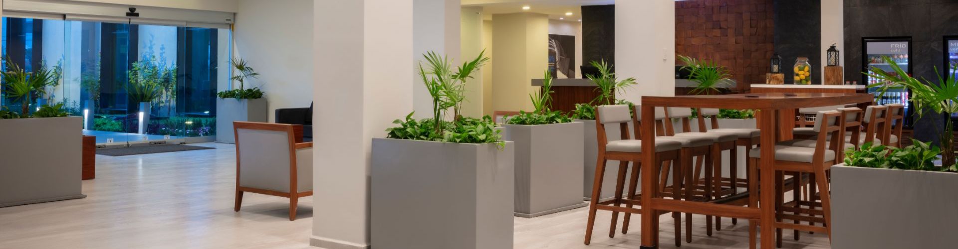  Krystal Hotels & Resorts