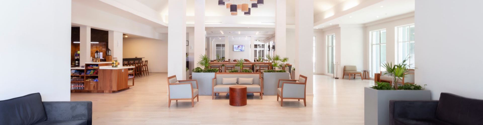  Krystal Hotels & Resorts